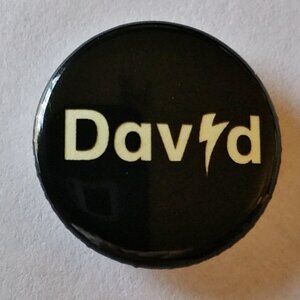 DAVID BOWIE Pinback MCA Chicago Exhibit Bowie Is Vintage Badge Button Official